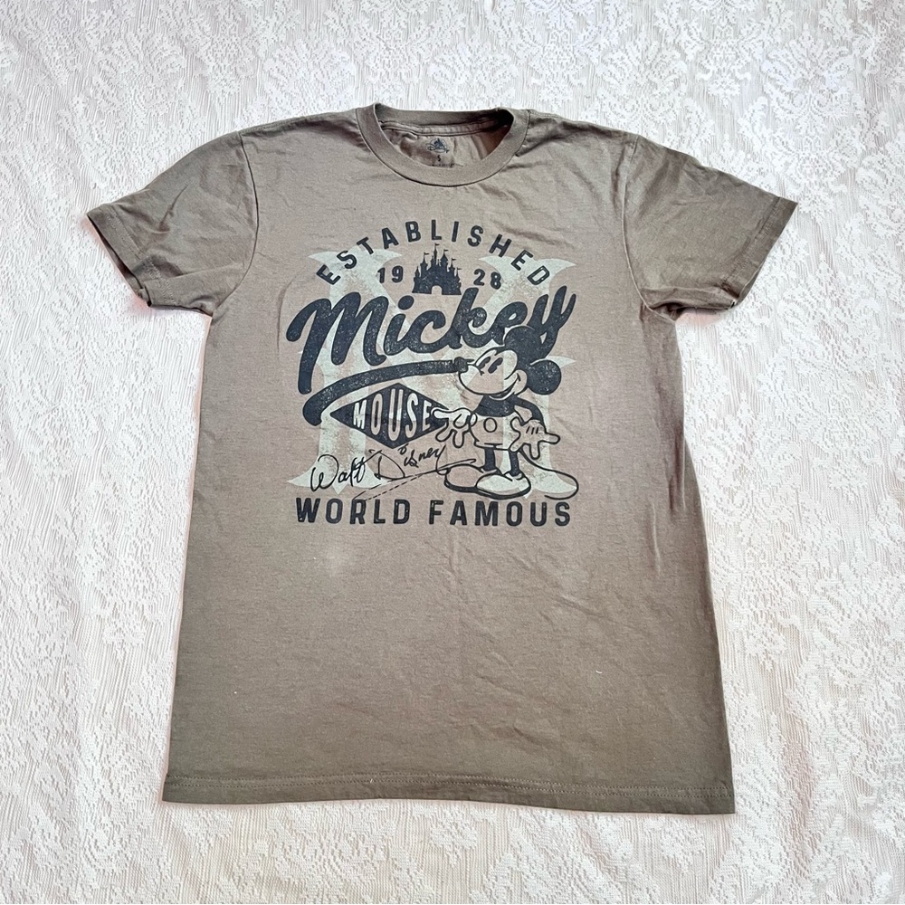 Disney Parks Mickey Mouse world famous short sleeve tee